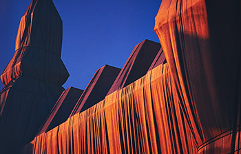 reichstag photographed by reinhard simon berlin 69 s