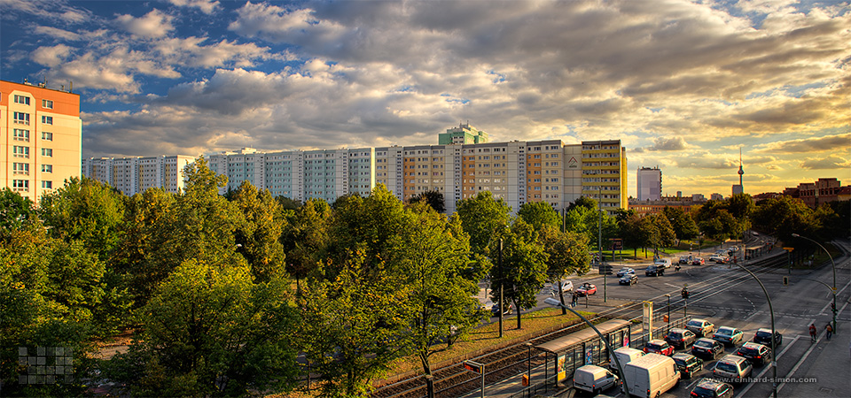 Wohnungsbaugesellschaft Zentrum - Häuser an der Hans-Eiseler Straße in Berlin